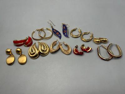 Lot of Women's Jewelry Earrings Fashion Monet, Gold Tone Earrings & More