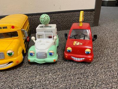 Lot of 6 Chevron Cars Police Tow Truck Ice Cream Pizza Delivery Moving Eyes