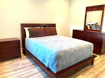 LY Furniture QUEEN Bedroom set *Read Details