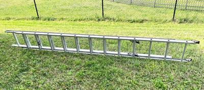 EXTENSION  LADDER 12-21 FOOT