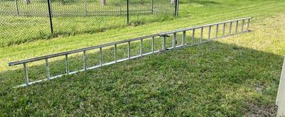 EXTENSION  LADDER 12-21 FOOT