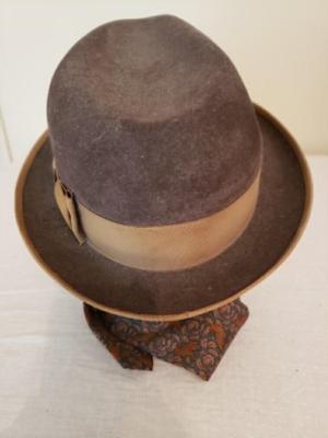 Vintage men's wool fedora hat