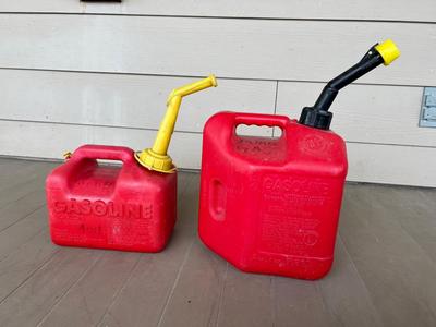 GAS CANS SET OF 4