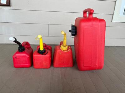 GAS CANS SET OF 4