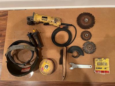 Dewalt D28402 Angle Grinder