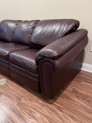 WOODMARK ORIGINAL DARK BROWN LEATHER Couch *Read Details