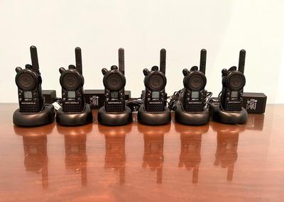 MOTOROLA CLS1000 Walkie Talkie Set *Read Details