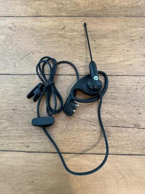 MOTOROLA CLS1000 Walkie Talkie Set *Read Details