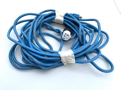 PAIR OF Â 100 ft Blue Heavy Duty Extension