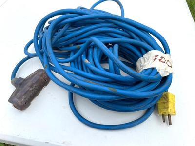 PAIR Of Â 100 ft Blue Extension Cords