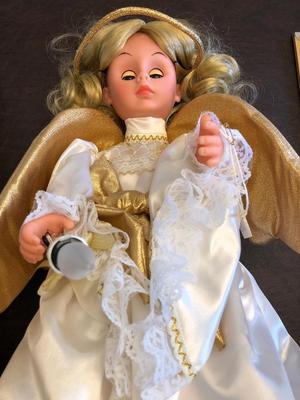 Large Franklin Heirloom Dolls