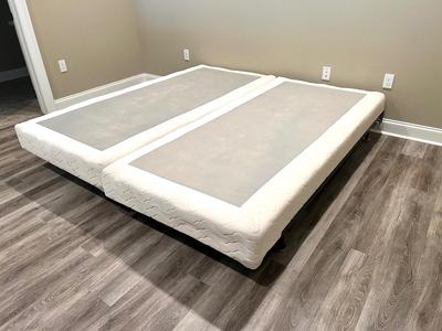 SCANDINAVIAN COLLECTION KING FOUNDATION & Bed Frame