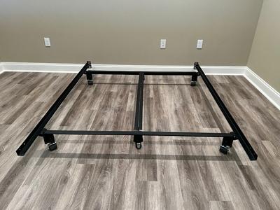 LIKE NEW SEALY QUEEN SIZE Mattress, Box Spring & Frame