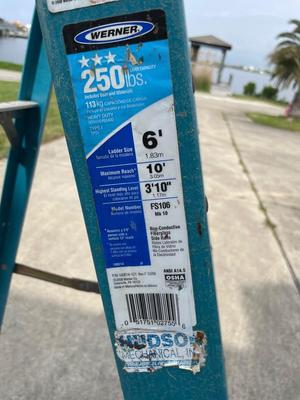 WERNER 6 FT LADDER