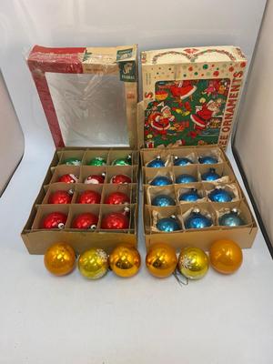 Mixed Color Lot of Vintage Glass Ball Christmas Tree Holiday Ornaments