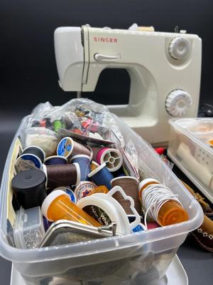 SINGER SEWING MACHINE LOT