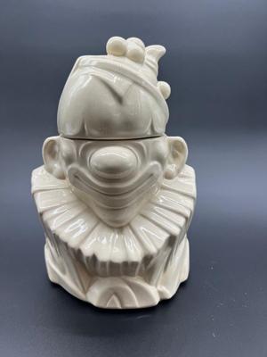 MCCOY CLOWN COOKIE JAR *Read Details