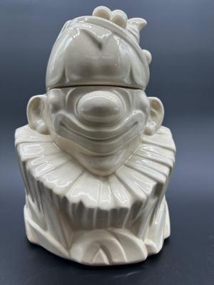 MCCOY CLOWN COOKIE JAR *Read Details