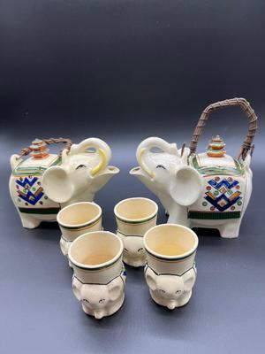Vintage Ceramic Elephant Teapots with 4 Mugs *Read Details