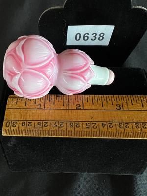 Charming Peking Glass Pink Lotus Leaf Snuff Bottle