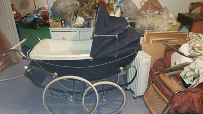 Amazing large antique baby carriage! Royal Pram Marmet