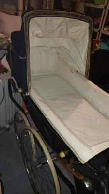 Amazing large antique baby carriage! Royal Pram Marmet