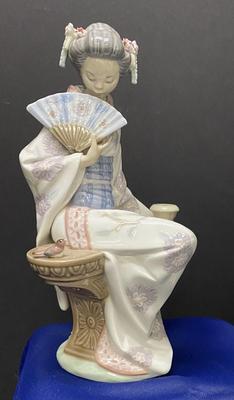 Lladro -Nippon Lady   Japanese Geisha