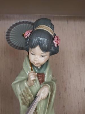 Lladro - Oriental Spring