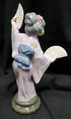 Lladro - Madame Butterfly