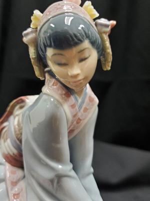 Lladro  Mayumi
