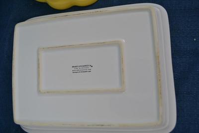 LOT 439. SERVING PLATE, SERVING BOWL AND PLATE