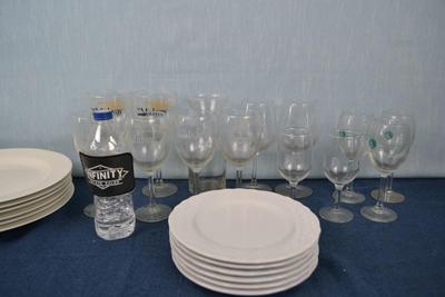 LOT 440. VARIETY OF WINE GLASSES AND PLATES