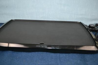 LOT 456. ELECTRIC GRIDDLE AND WAFFLE MAKER