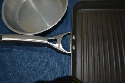 LOT 460. COOKWARE AND COOKING TOOLS