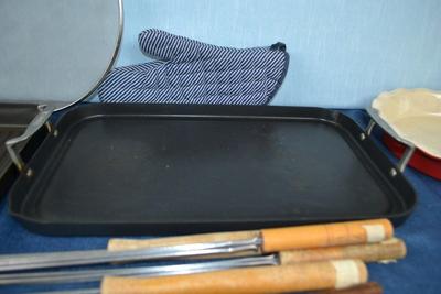LOT 460. COOKWARE AND COOKING TOOLS