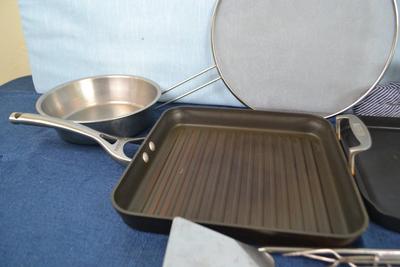 LOT 460. COOKWARE AND COOKING TOOLS