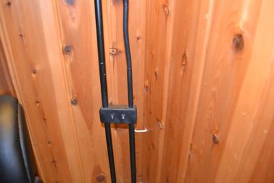 LOT  473. FLOOR LAMP
