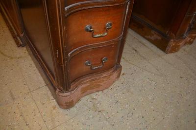 LOT 484