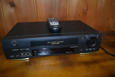 LOT 485. JVC VHS PLAYER