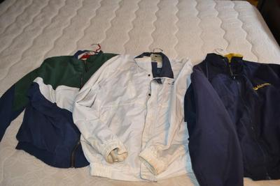 LOT 513.   THREE MENS JACKETS SIZE LARGE