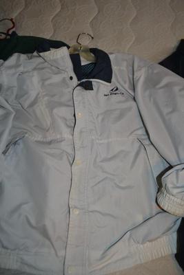 LOT 513.   THREE MENS JACKETS SIZE LARGE