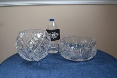 LOT 542 CRYSTAL BOWLS