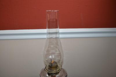 LOT 544 VINTAGE OIL LAMP