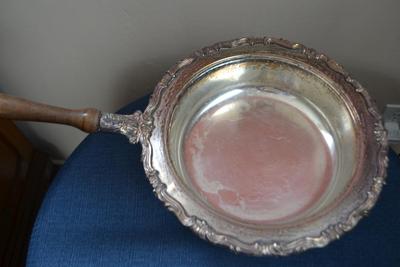 LOT 551. SILVER PLATED WARMER