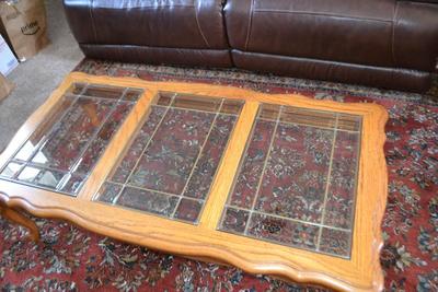 LOT 577. OAK COFFEE TABLE WITH LEAD GLASS TOP