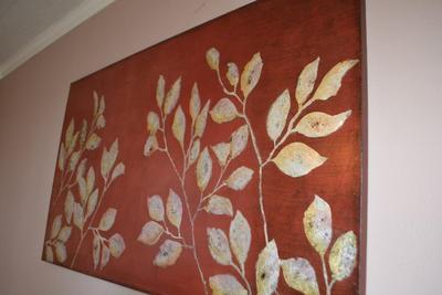 LOT 586. WALL ART  DECOR