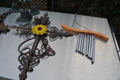 LOT 604. COLLECTION OF YARD DECOR