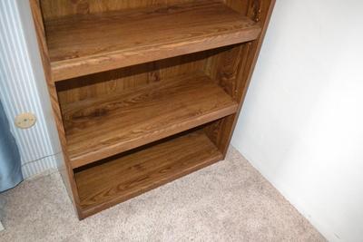 LOT 624. BOOKCASE