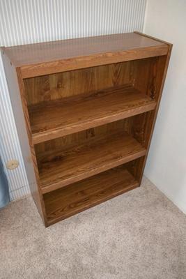 LOT 624. BOOKCASE