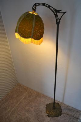 LOT 626.    57" FLOOR LAMP